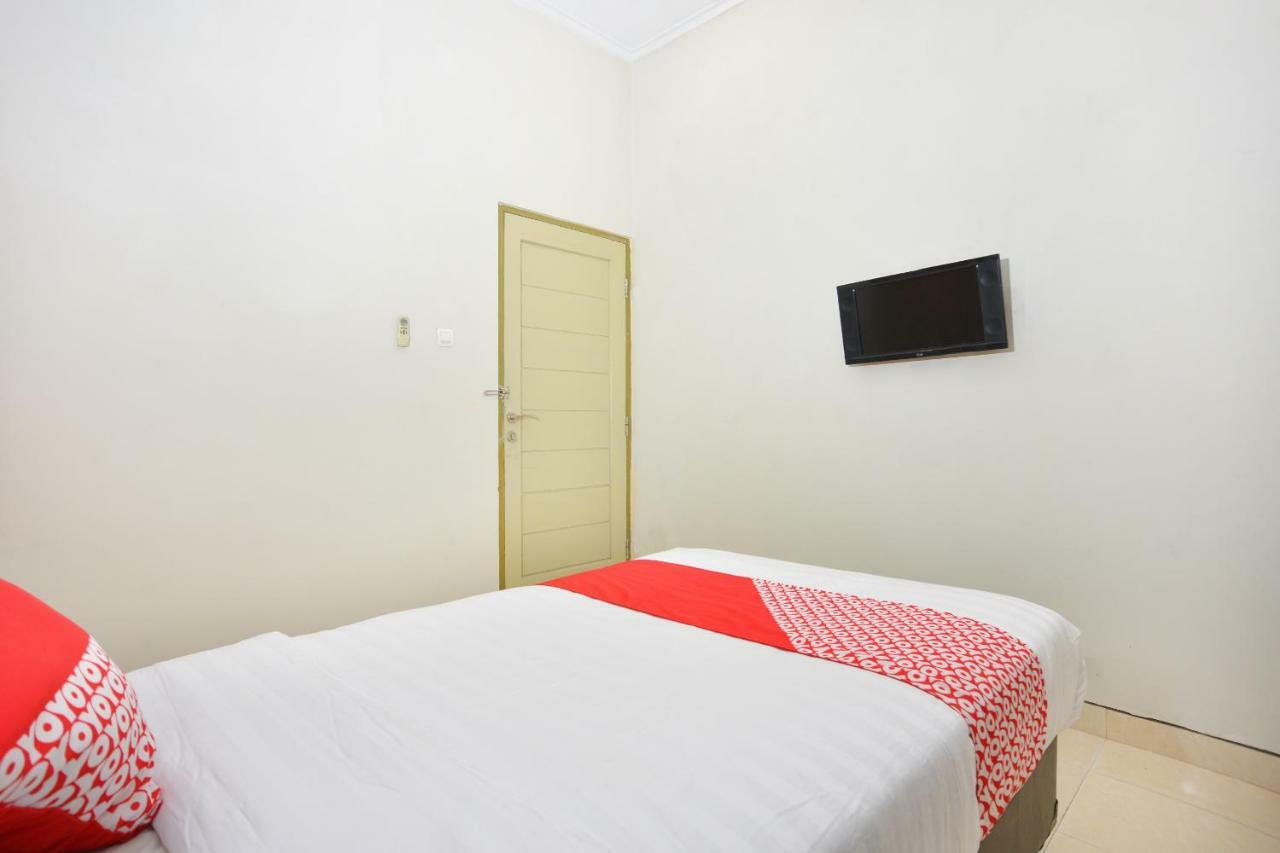 Oyo 743 Garden Guesthouse Maguwo Exterior foto