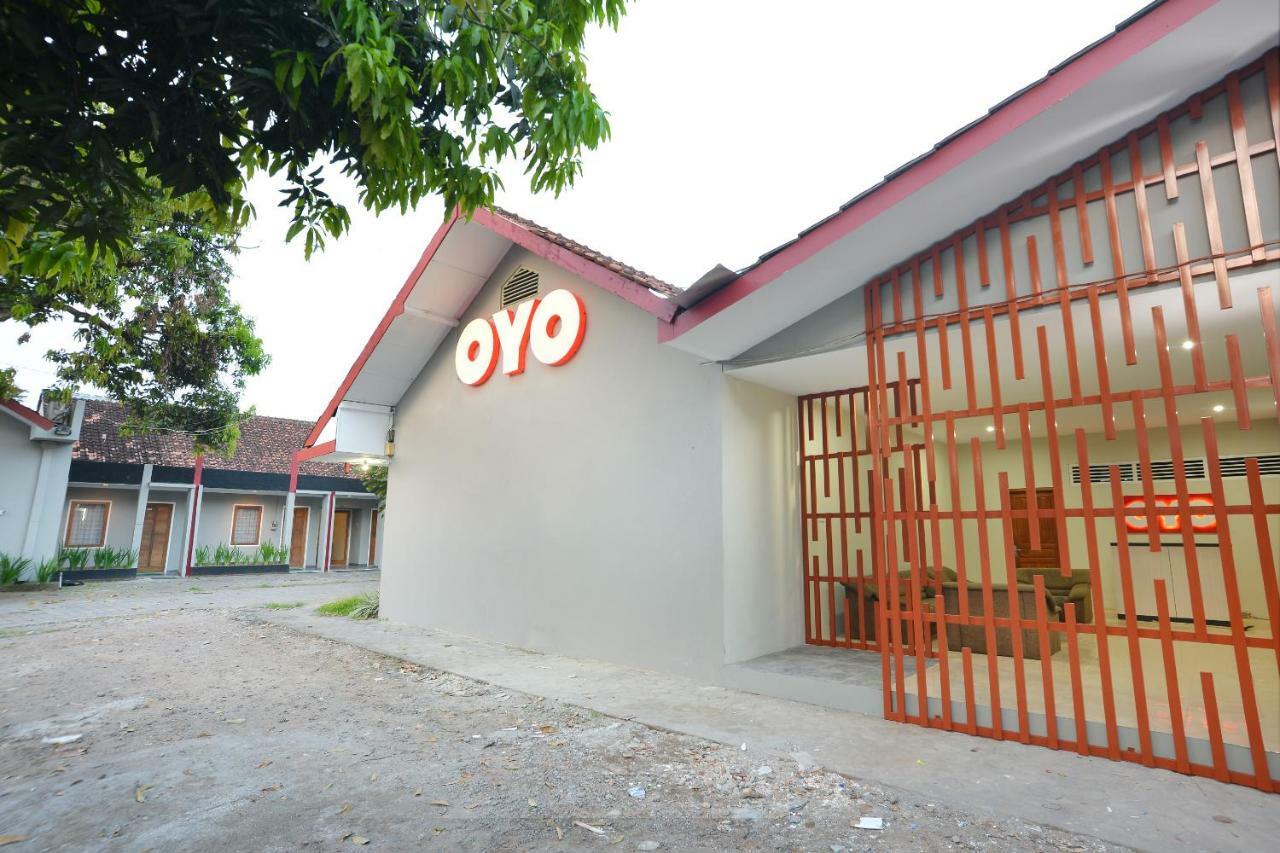 Oyo 743 Garden Guesthouse Maguwo Exterior foto